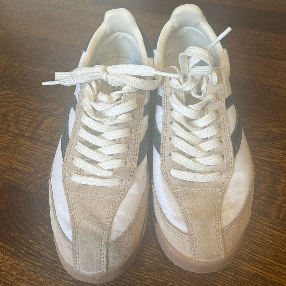Tretorn sneakers. Size 6.5.